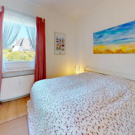 아파트 Vierfuss 1a *