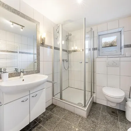 Vierfuss 1a Appartement *